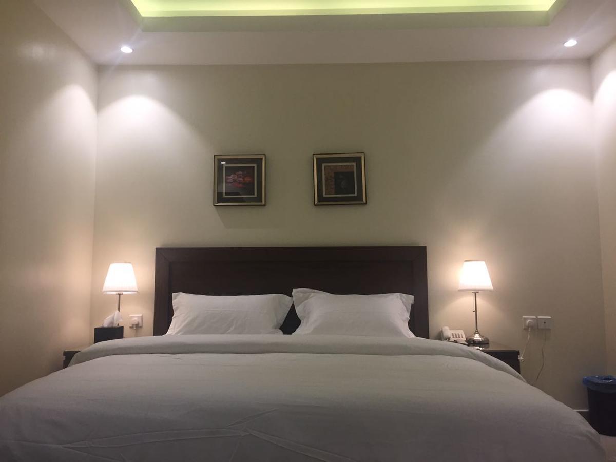 Asfar Plaza Aparthotel Khobar Bagian luar foto